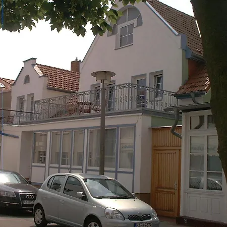 Hotel Zum 3*